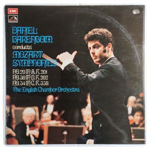 Mozart Symphonies: No. 29 In A, K.201; No. 30 In D, K.202; No. 34 In C, K.338 · Daniel Barenboim
