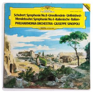 Symphonie No.8 "Unvollendete" /  Symphonie No.4 "Italienische" · Franz Schubert