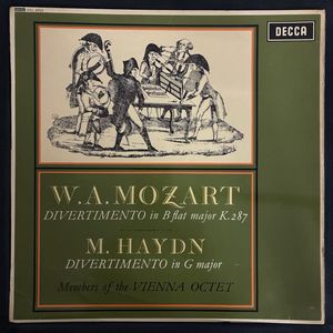 Divertimento In B Flat Major K 287 / Divertimento In G Major · Wolfgang Amadeus Mozart