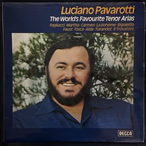 The World's Favourite Tenor Arias · Luciano Pavarotti