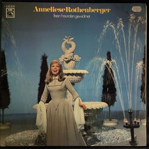 Ihren Freunden Gewidmet · Anneliese Rothenberger