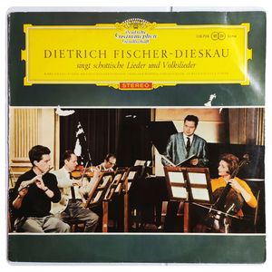 Sings Scottish Songs And Folk-Songs By Haydn, Beethoven And Weber (In German) · Dietrich Fischer-Dieskau